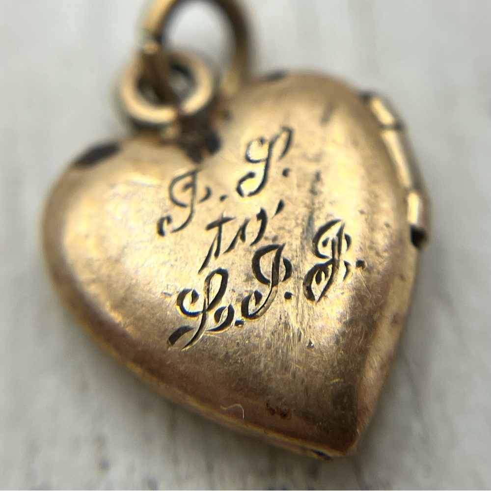 Vintage 10k Gold Heart Pendant/charm - Picture 4 of 7
